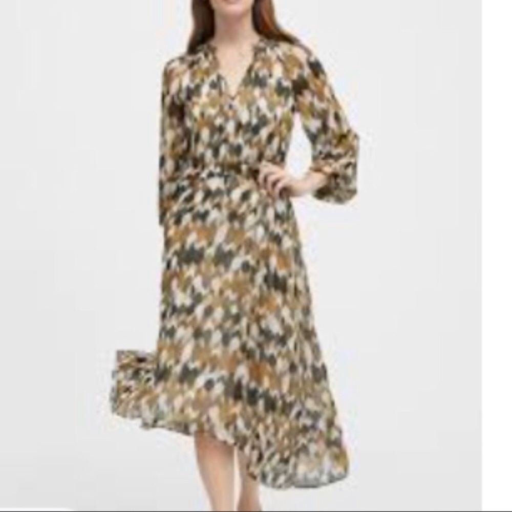 Banana Republic Geo Pattern Peasant Dress - Picture 2 of 11